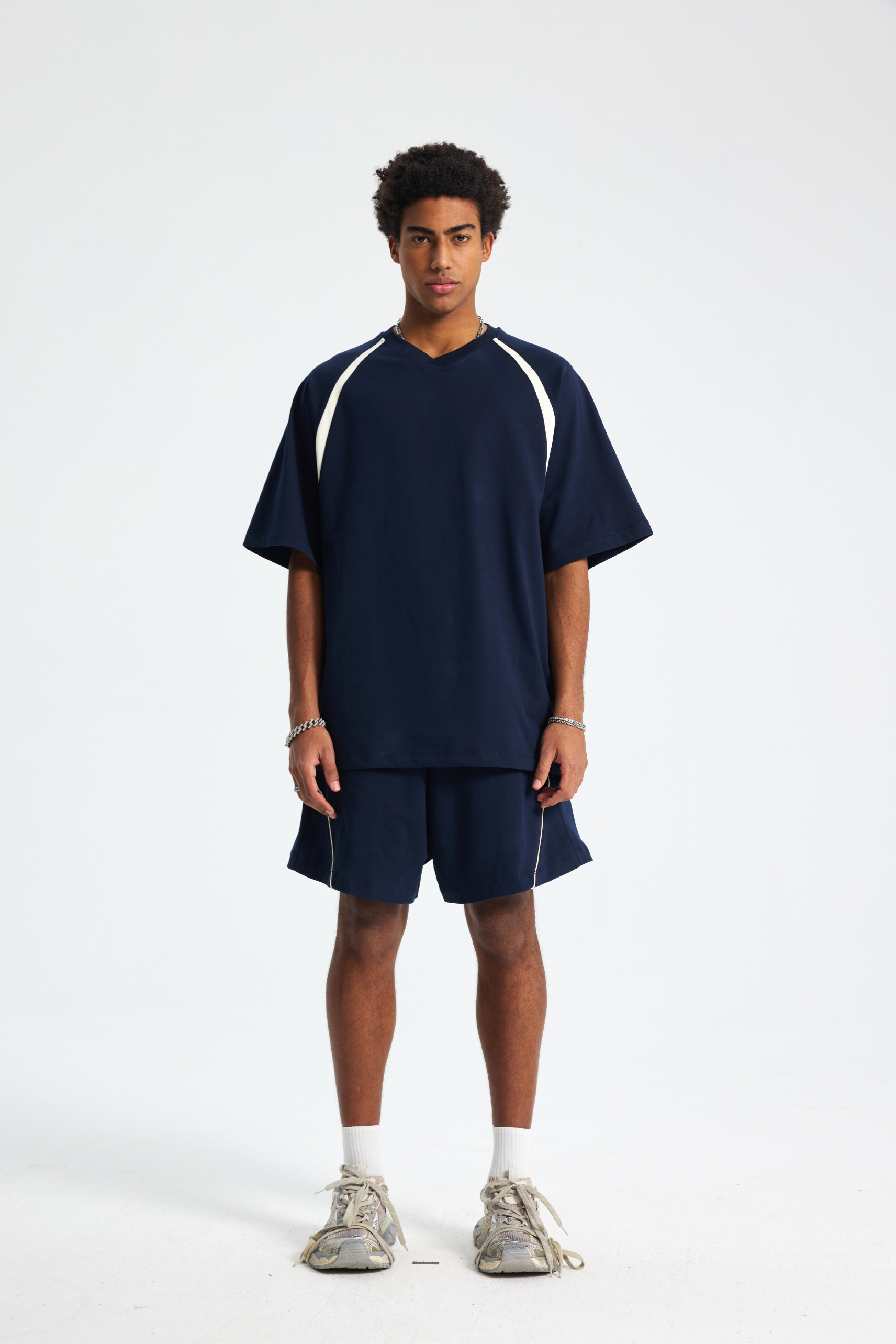 Contrast Raglan V-Neck T-Shirt