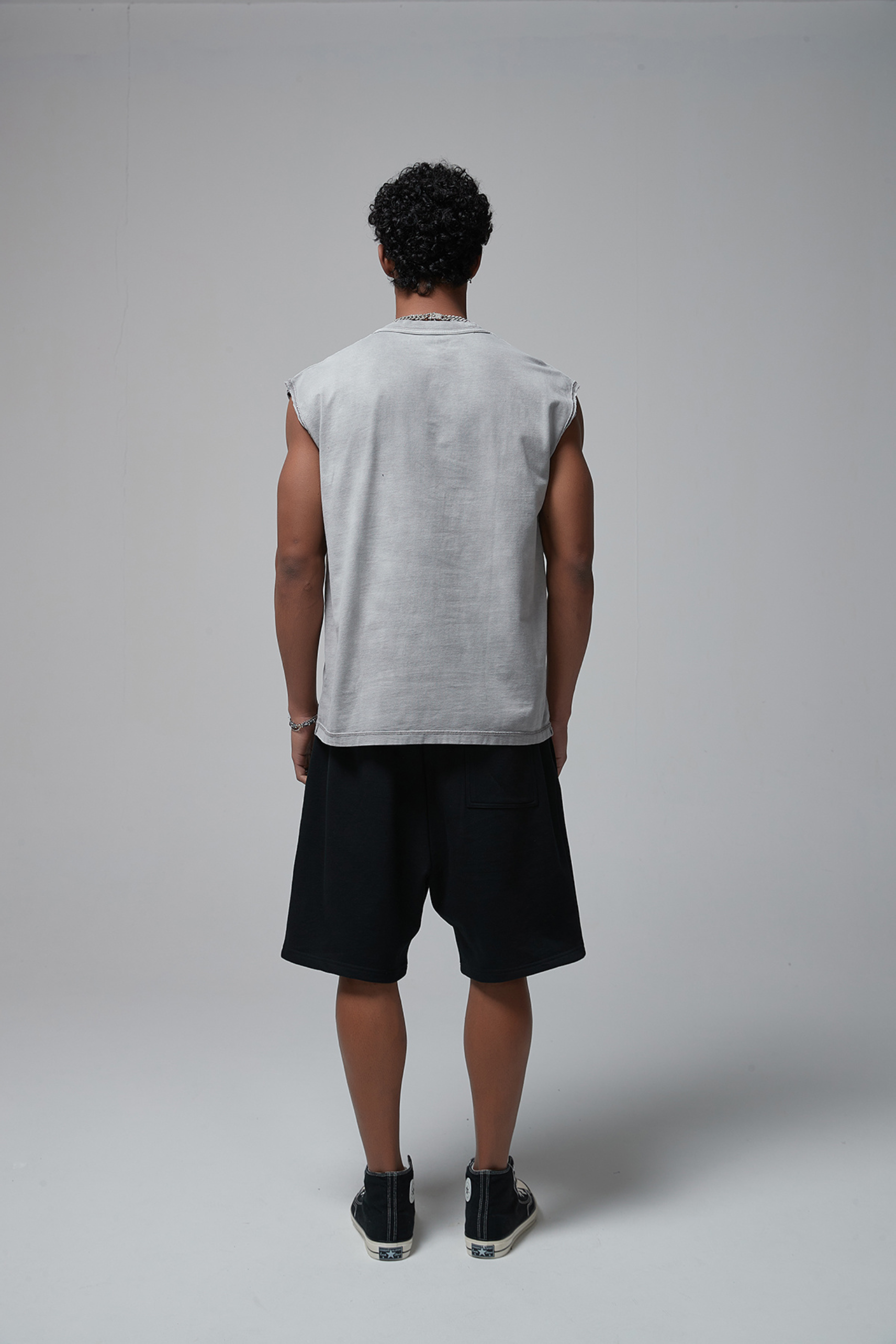Stone Washed Raw-Edge Sleeveless T-Shirt